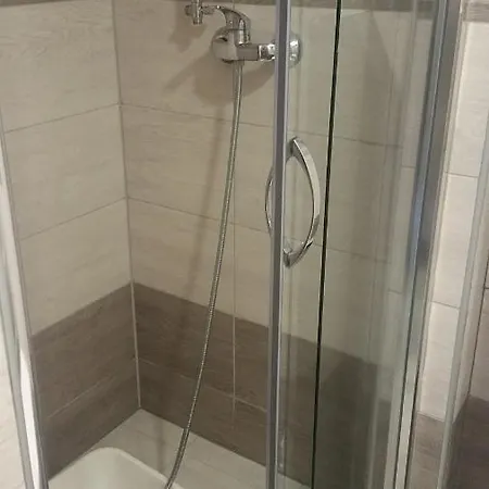 ゲストハウス Sawanna 3*